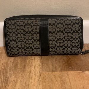 Coach Black and Gray Signature Zip Wallet